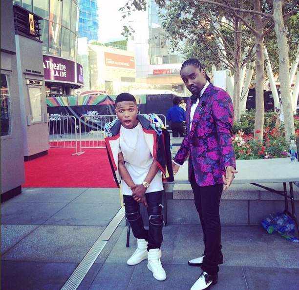 Wizkid Caught Starring at Draya Michele's Bum | Arrives @ BET Awards with Wale 1