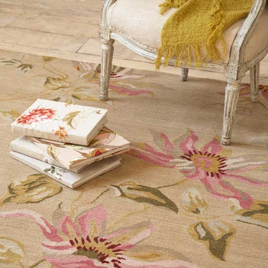 Perfect UK Floral Rug 550 x 550 · 77 kB · jpeg