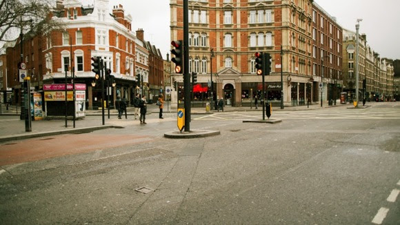 Cambridge Circus Credit: Corrado Chiozzi