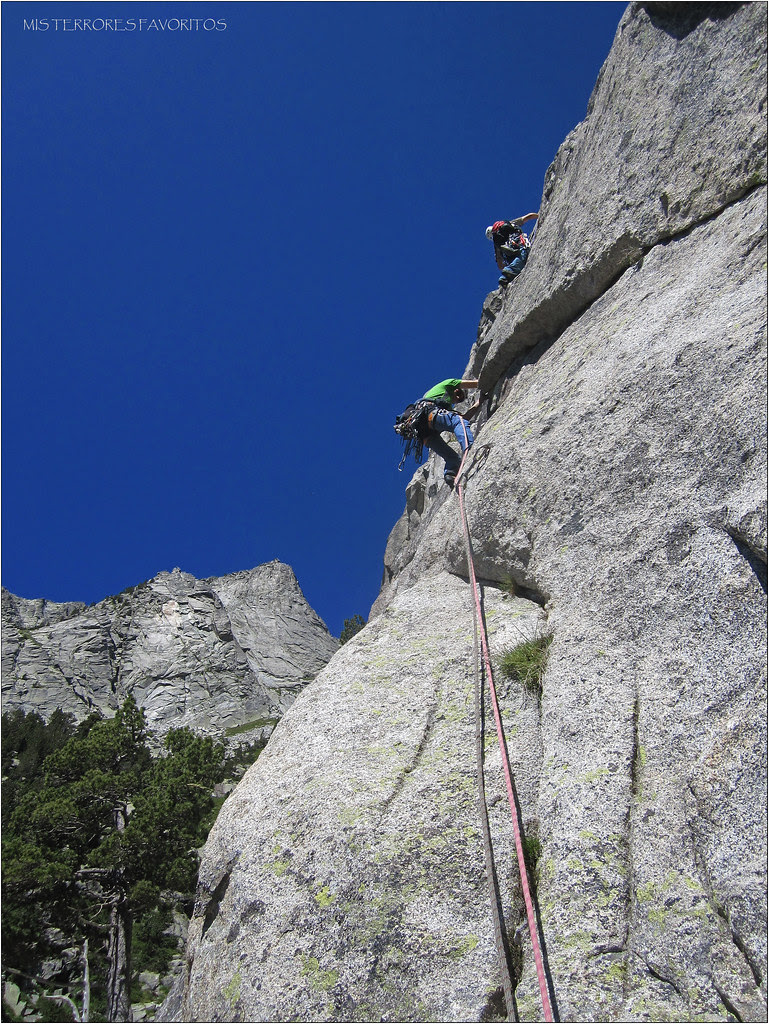 EL RAP DEL NIÑO 275 MD 6b+ - PARED DEL ENANITO DURO - CAVALLERS