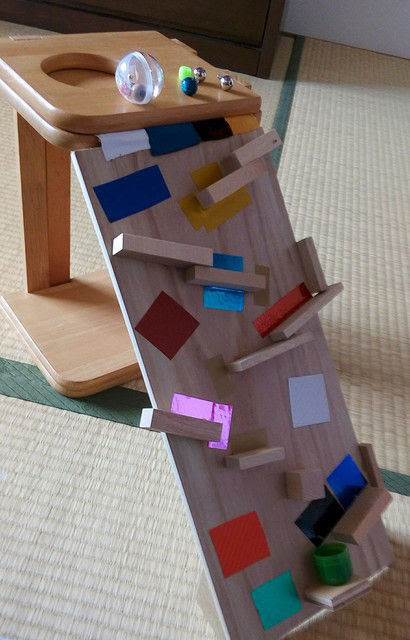 手作り玉転がし 手作り玩具と子育て色々