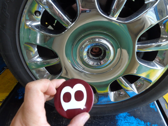 いろいろ 車 タイヤ キャップ 外し方 ただの車