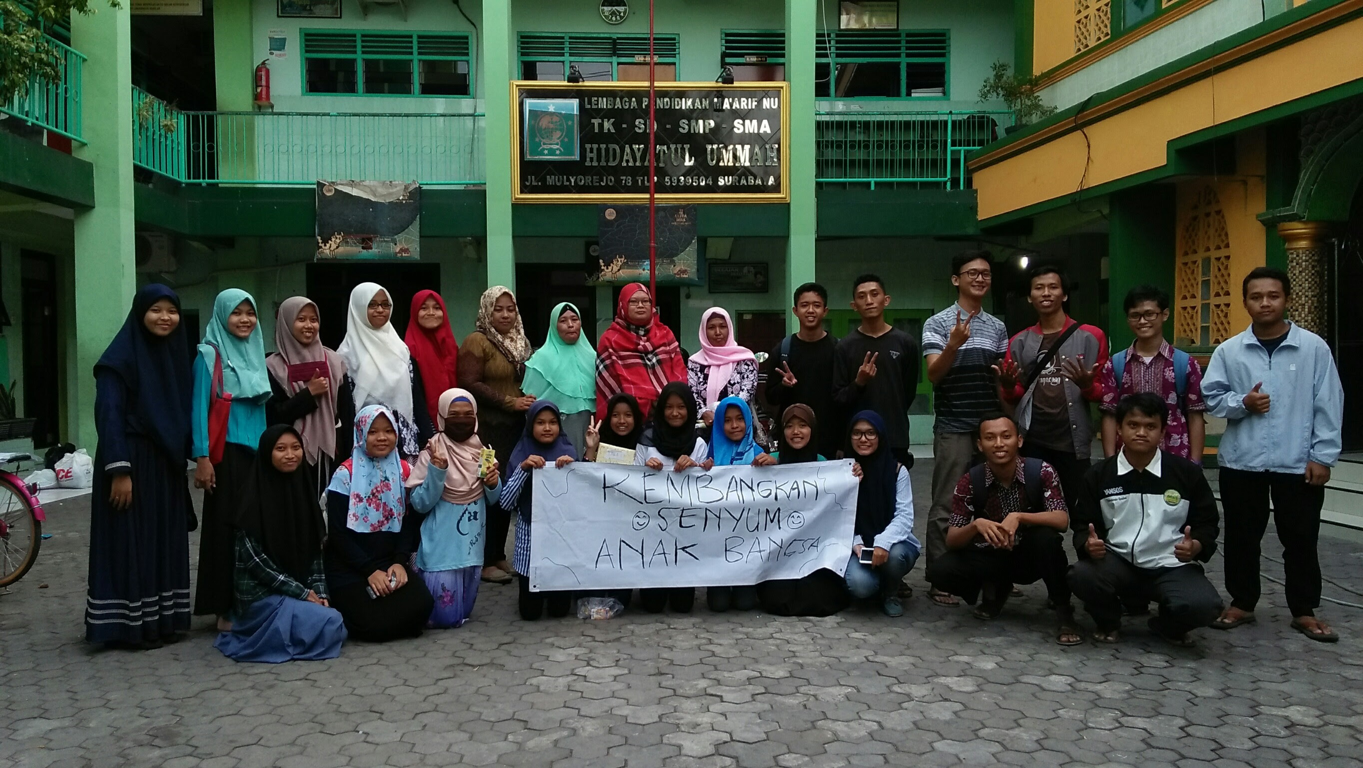 UKM Kerohanian Islam UNAIR Lakukan Bakti Sosial  Unair News