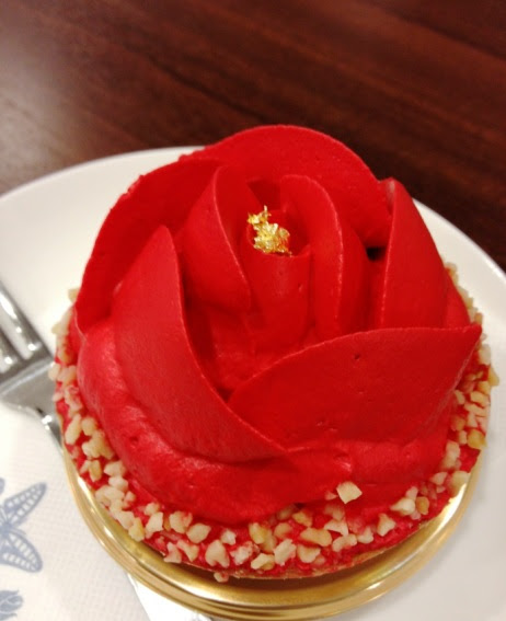 カメリア 赤薔薇 ケーキ 銀細工