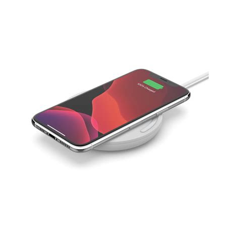 There's a 7.5w wireless charging pad for your iphone, a magnetic charging module for your apple watch, and a 5w pad to wirelessly charge your airpods. Belkin Boost Charge Wireless Charging Pad 10W - White | BIG W