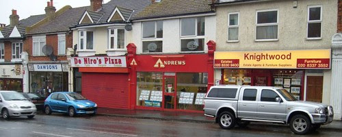 De Niro's Pizza, mid-left, on Central Road, Worcester Park in 2006