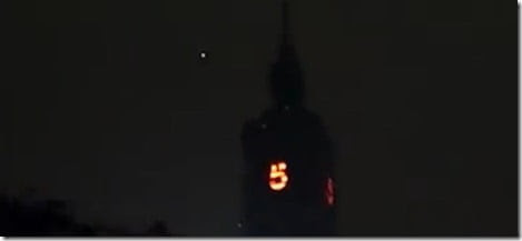 ufo taiwan thumb UFO aparece em celebração de Ano Novo em Taiwan