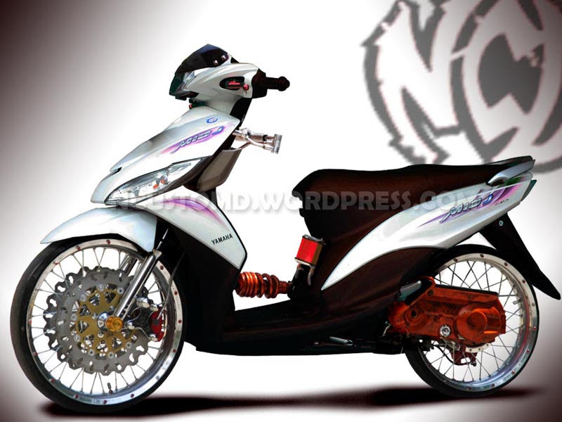 ... bodi mio j anyway soal tongkrongan mio j emang bisa dibikin keren