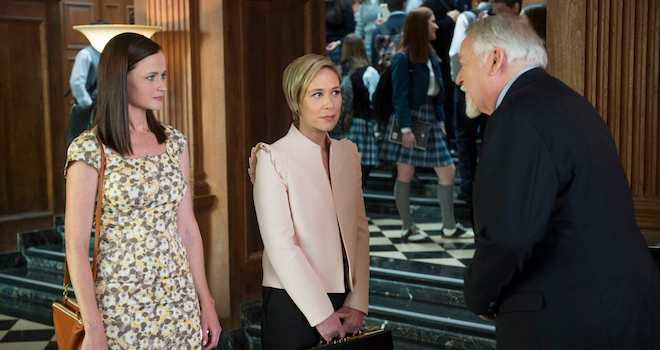 Alexis Bledel, Liza Weil, Darkin Matthews in GILMORE GIRLS: A YEAR IN THE LIFE