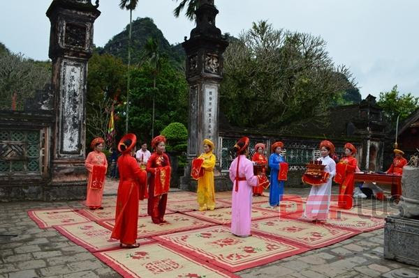 Lễ hội Hoa Lư