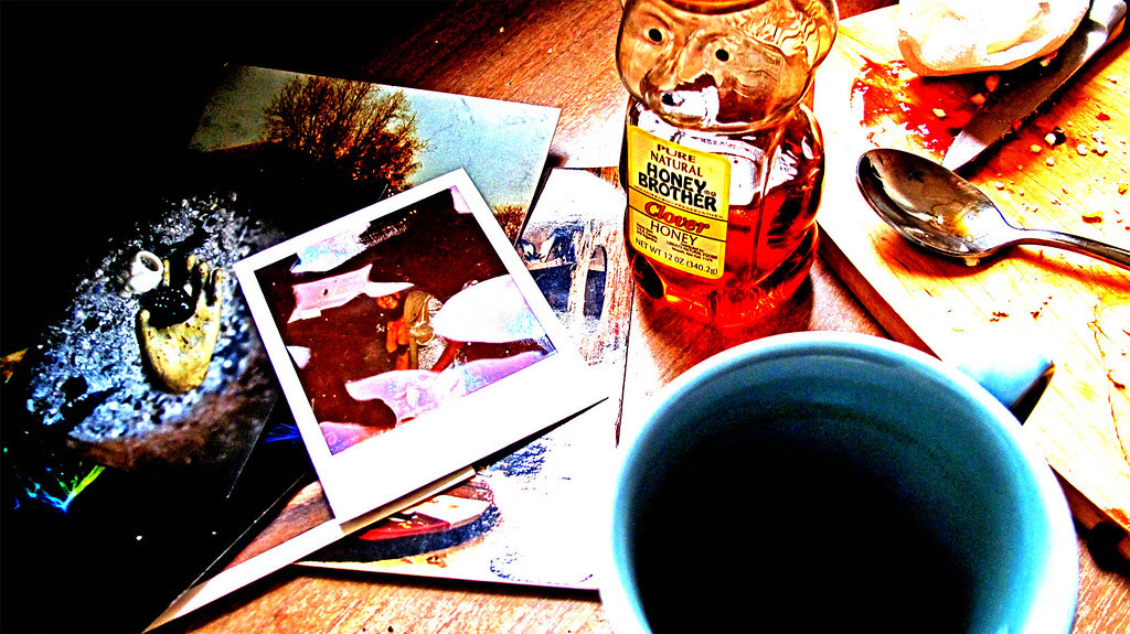 Cecilias_Around_World_HONEY_120608_0078