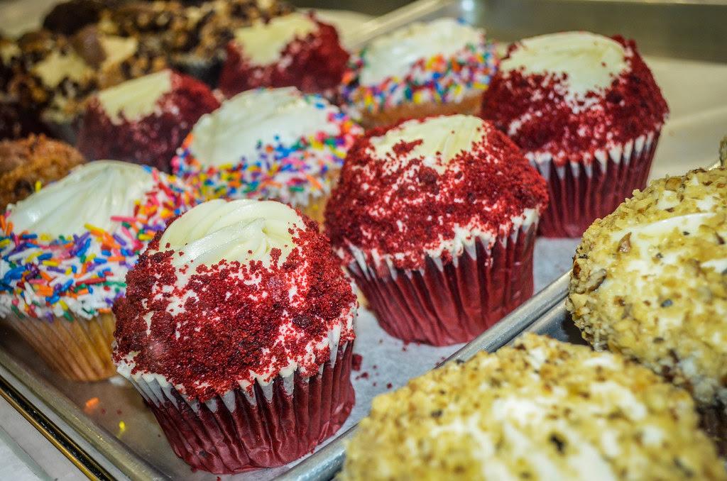 Cake Wonderland With Cupcake Delights
