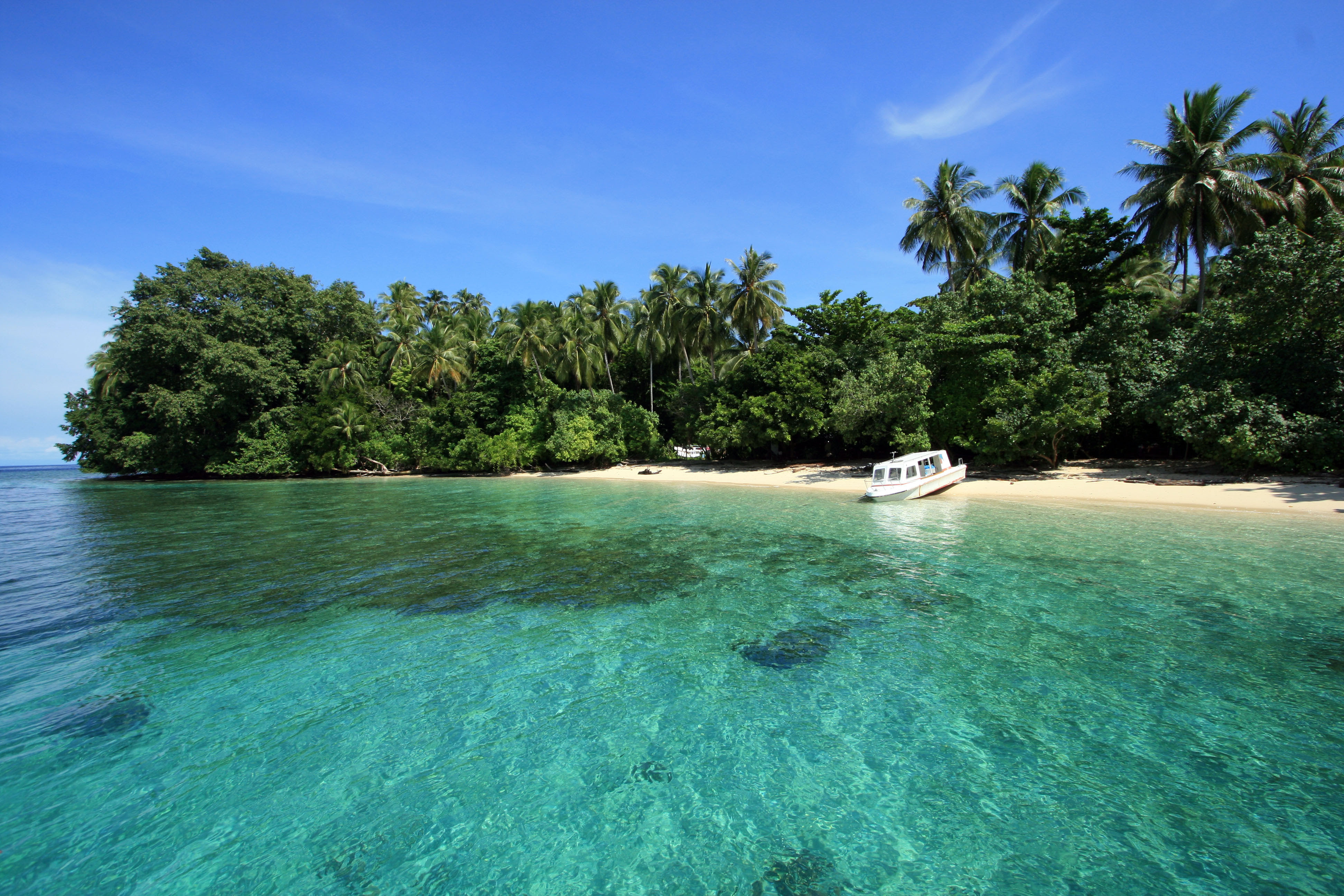 traveling indonesia