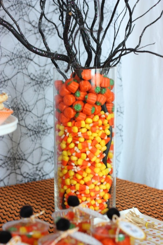 40 Easy to Make DIY Halloween Decor Ideas  Page 4 of 4 