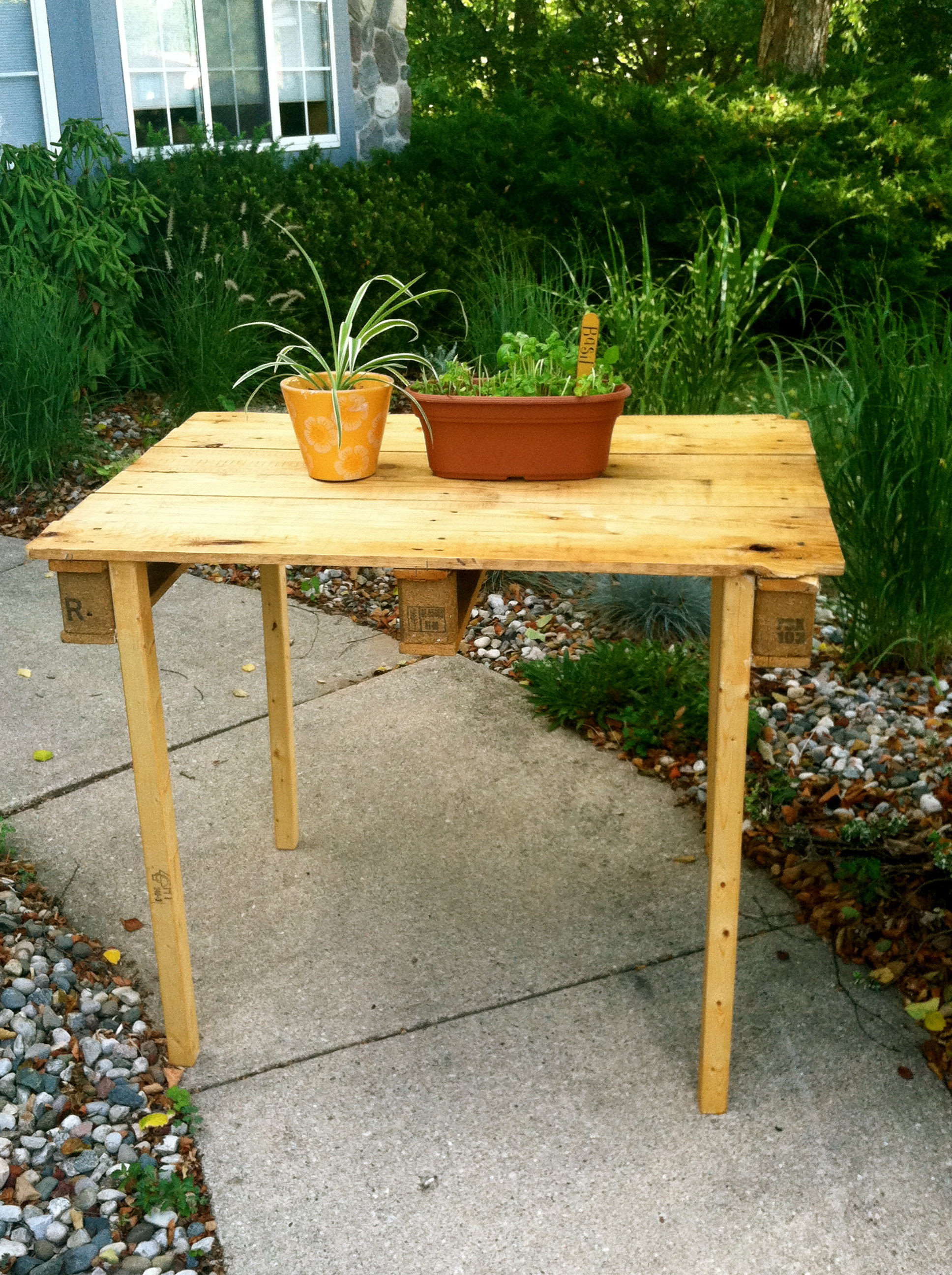 Wood Table Legs Building Supplies Free Download free outdoor porch ...
