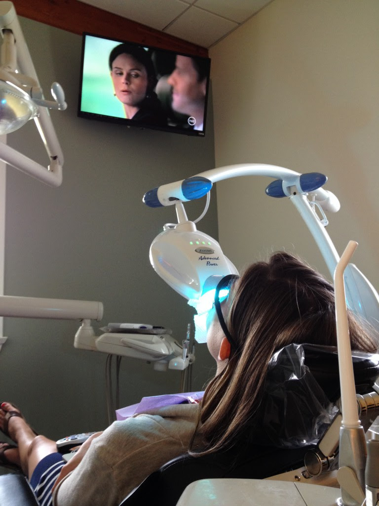 Teeth whitening 60660