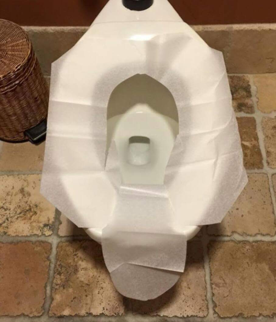 professionalism - How to deal with a toilet where a ...