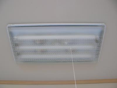 Ledにはまだ負けない おしゃれな蛍光灯のカバーをご紹介します