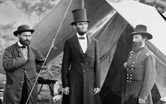 Antietam, MD. Allan Pinkerton, President Lincoln, and Maj.Gen. John A. McClernand Alexander Gardner; Library of Congress LC-B817-7929