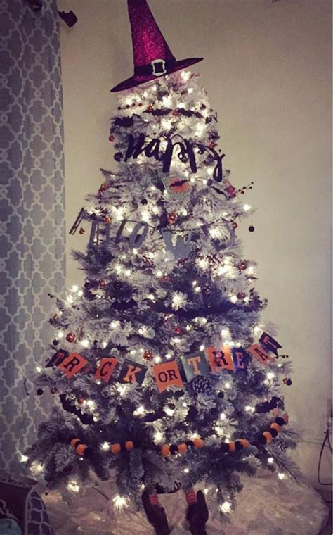 12.11.2021 · à l'approche des fêtes de fin d'année, certains secteurs doivent composer avec une hausse de leur activité. Des sapins d'Halloween, la nouvelle (et curieuse) tendance