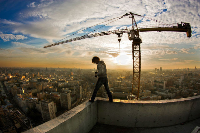 Extreme Rooftop Photography