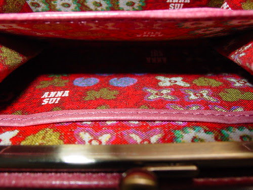 Anna Sui Wallet. Anna Sui: wallet (inside fabric)