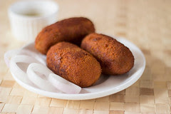 Chingrir Chop/Prawn Croquettes – Kolkata Street Style