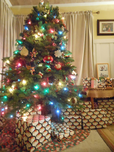 2012 Christmas Tree by capitolaquilter