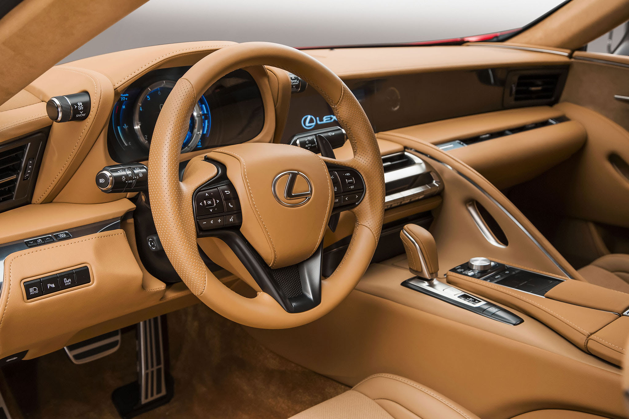 2018 Lexus LC 500 cabin 03