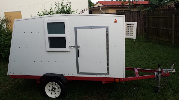 DIY Mini Camper Built from Plywood and Fiberglass