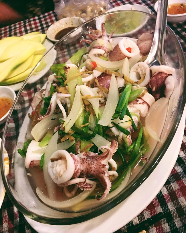 Đi Quy Nhơn muốn ăn ngon thì nhớ ghé những địa chỉ ăn uống tiếng tăm này! - Ảnh 15.