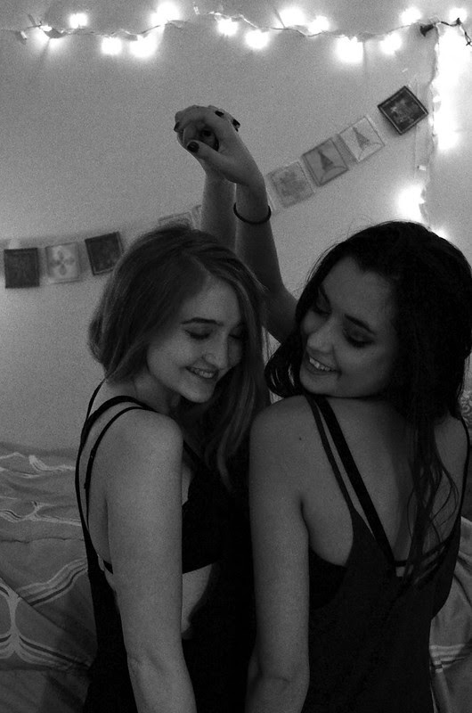 sisters1