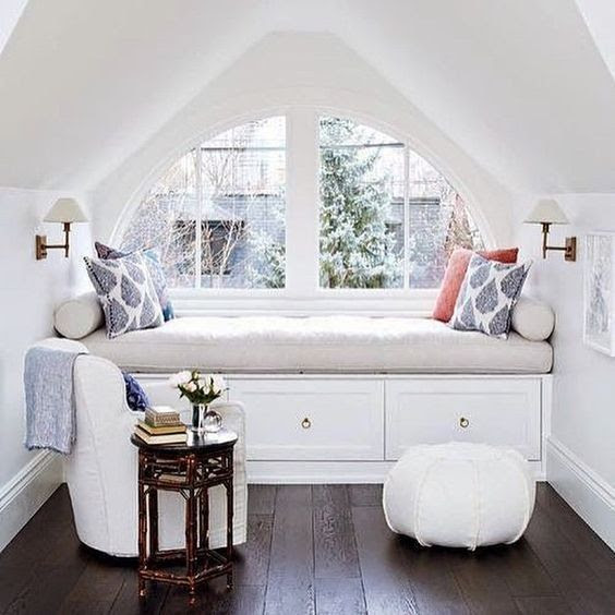 23 Smart Ideas To Handle Attic Windows - Shelterness