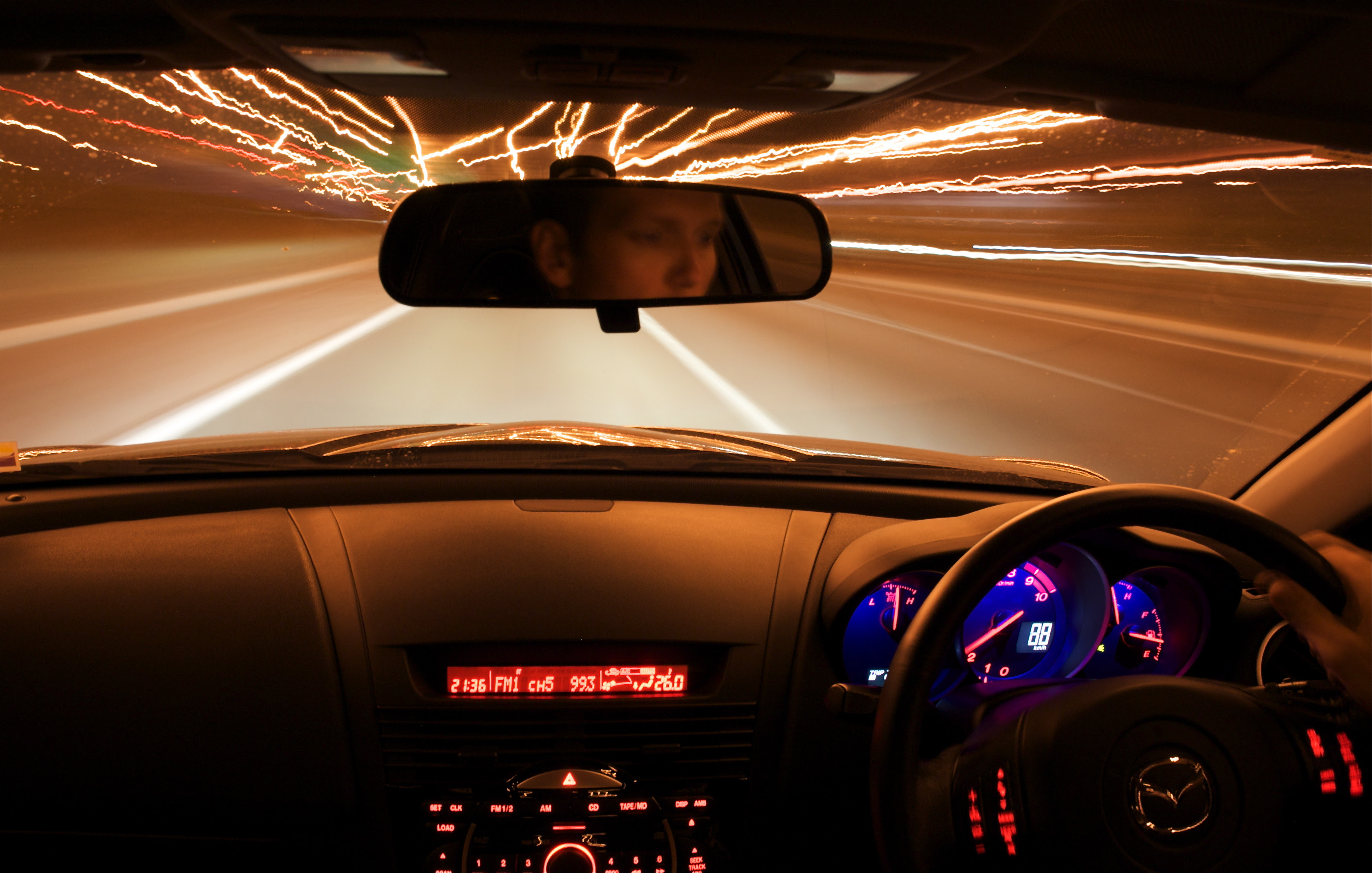フリー画像 自動車 運転席 夜景 マツダ Mazda マツダrx 8 Mazdarx 8 日本車 フリー素材 画像素材なら 無料 フリー写真素材のフリーフォト