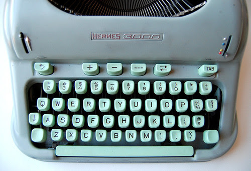 Hermes 3000 // Cursive Typewriter