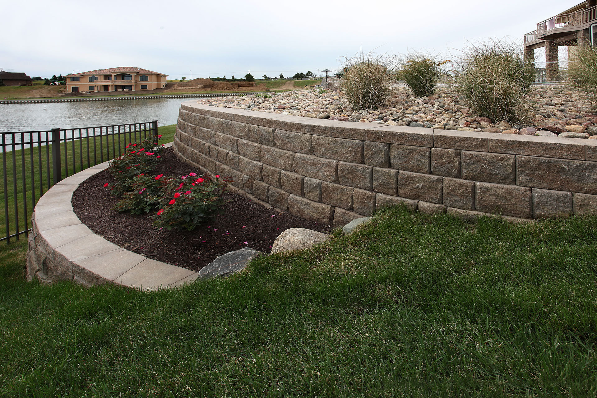 Retaining Walls - Project Type - Watkins Concrete Block