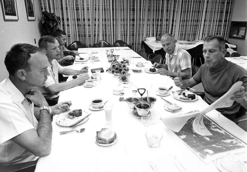a10 169h Memories of Apollo 11