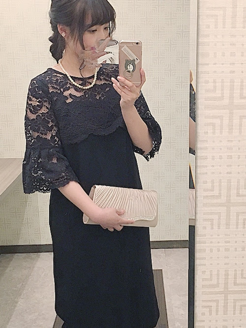 40代女性向け結婚式の定番 上品な黒ドレスの着こなし方 Marieen マリエ 簡単におしゃれになりたい ママと大人女子のお呼ばれファッションメディア