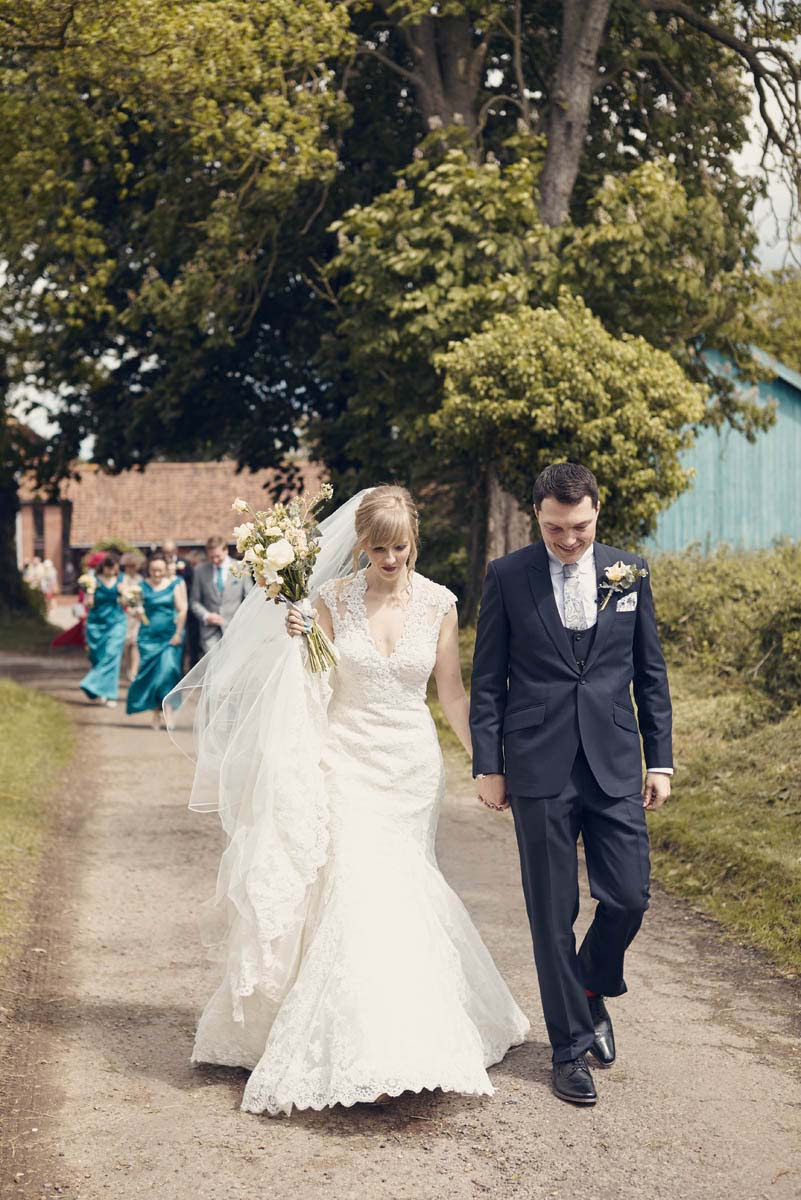 Thornham Coach House Wedding Photos - www.helloromance.co.uk