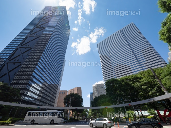 新宿副都心 西新宿 の超高層ビル街とサークル交差点 の画像素材 写真素材ならイメージナビ