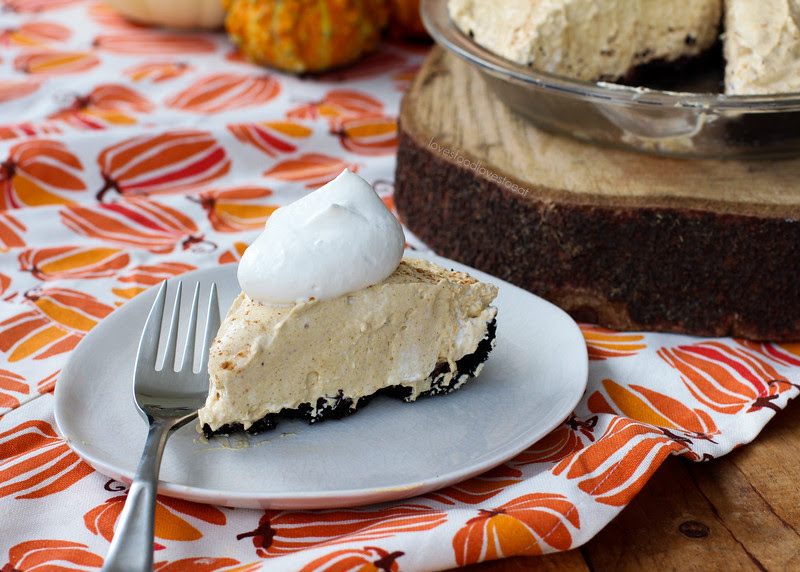 Pumpkin Cream Pie // Loves Food, Loves to Eat