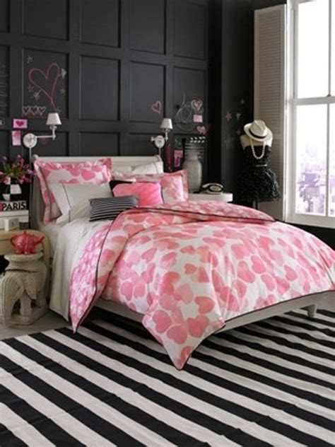 Follow these six tips from hgtv.com to maximize the space in your small bathroom. 66 Romantic And Tender Feminine Bedroom Design Ideas