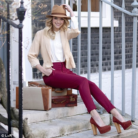 Calças de Jonathan Saunders berry, R $ 20, blusa creme debenhams.com Jigsaw, R $ 125, jaqueta johnlewis.com Nudez equipada, £ 24,75, forever21.com Beige fedora, R $ 39, quebra-cabeças on-line.  Plataforma sapatos com, £ 70, officeshoes.co.uk