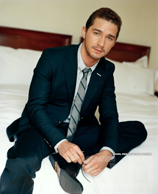 shia labeouf. SHIA LABEOUF THROWS COFFEE!