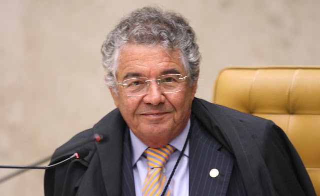 Marco Aurélio suspende inquérito até plenário do STF decidir se Bolsonaro depõe pessoalmente