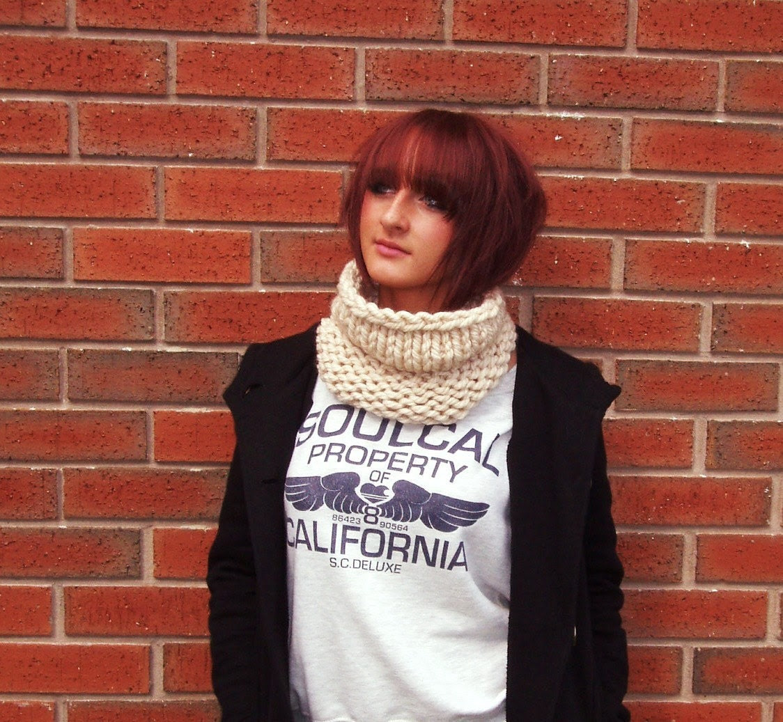 Cream Knitted Neck Cosy