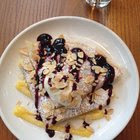 [I ate] lemon and blackberry crepes with almonds.