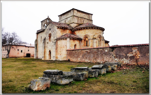 Santa Eufemia de Cozollos, siglo XII
