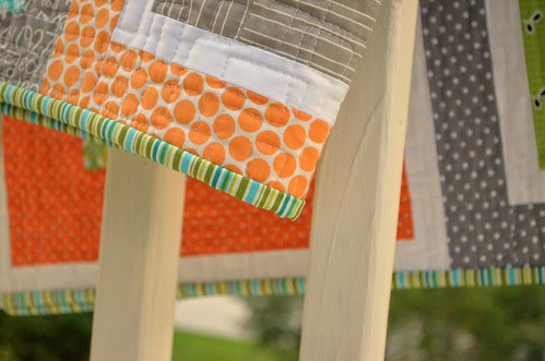 modern i-spy  baby quilt
