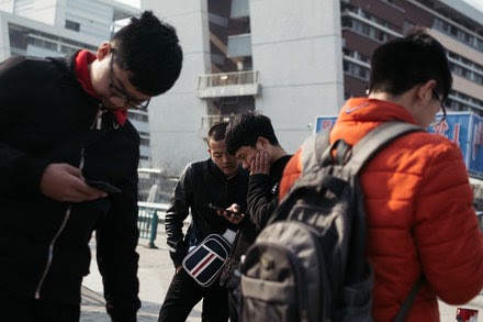 Apple Takes a Hit in China, and Workers There Feel the Pain
